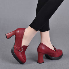 Zapatos de tacón alto de piel versátiles