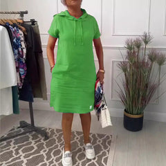 Vestido casual de manga corta con capucha