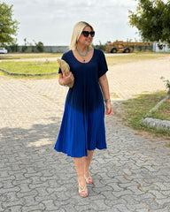 Vestido de algodón con cuello trompeta estilo batik